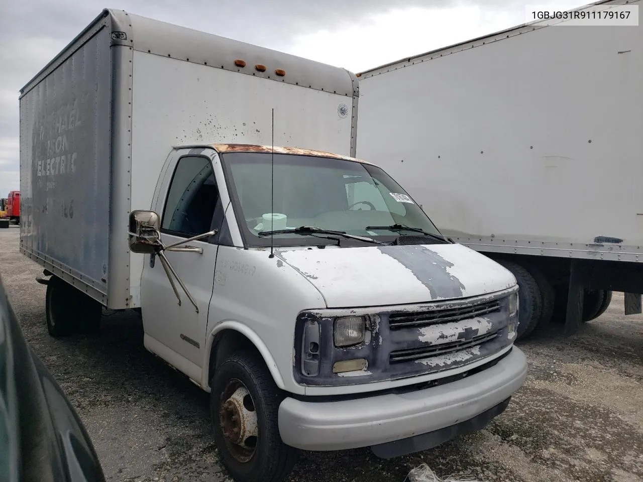 2001 Chevrolet Express Cutaway G3500 VIN: 1GBJG31R911179167 Lot: 77015044