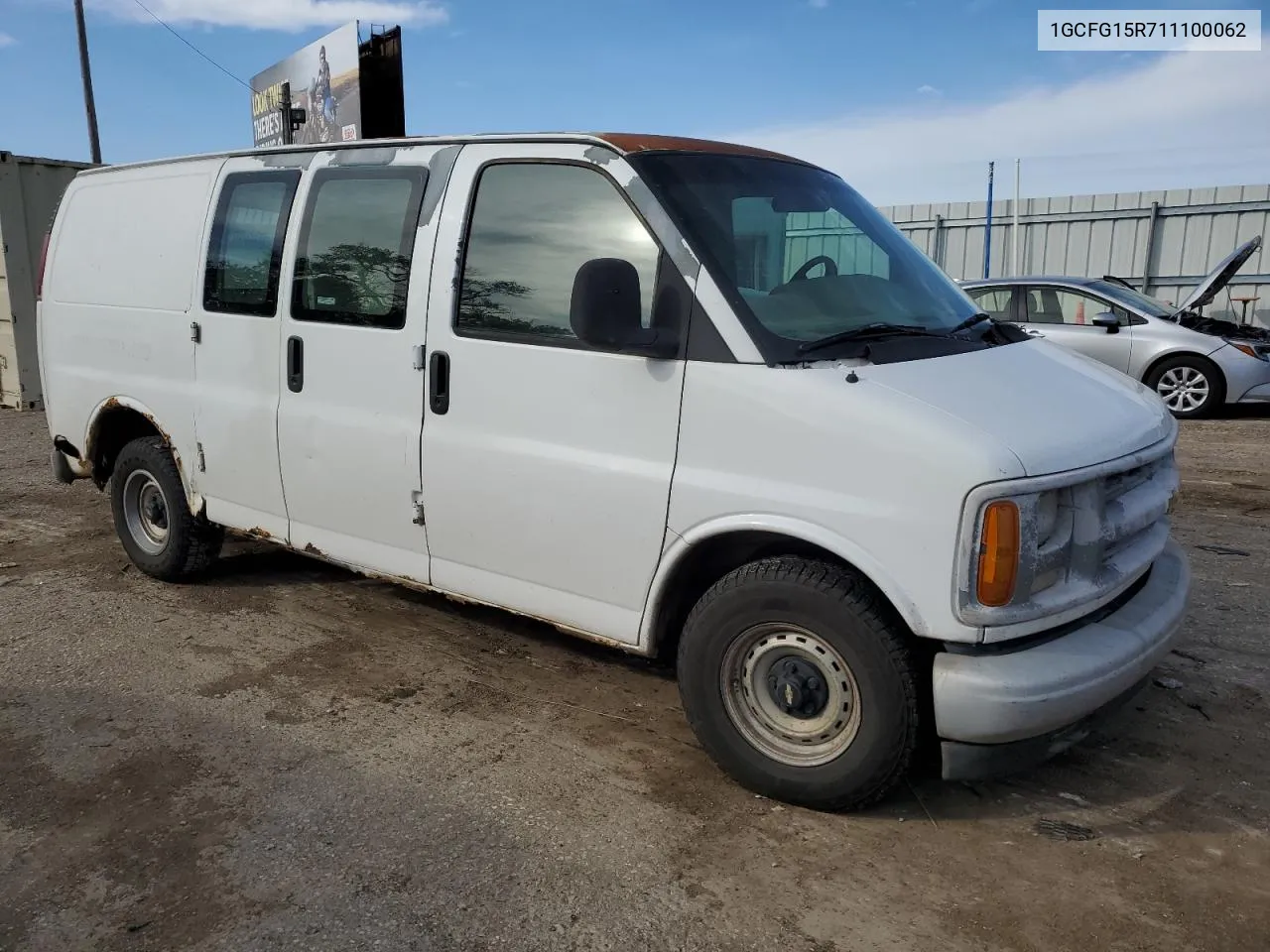 2001 Chevrolet Express G1500 VIN: 1GCFG15R711100062 Lot: 79750864