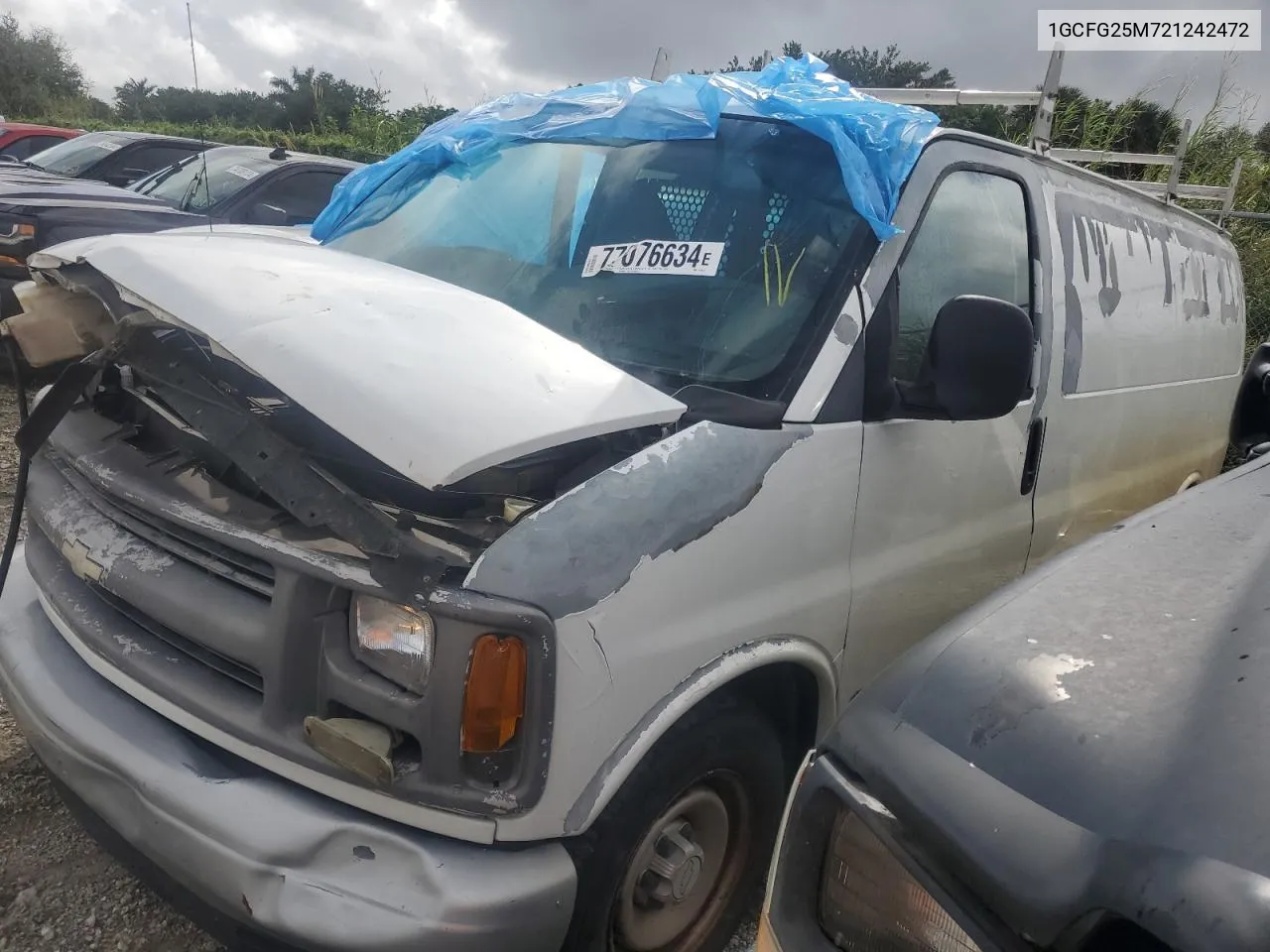 2002 Chevrolet Express G2500 VIN: 1GCFG25M721242472 Lot: 77076634