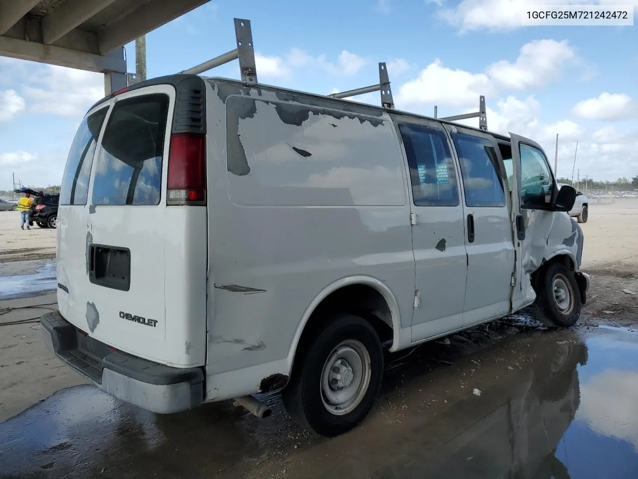 2002 Chevrolet Express G2500 VIN: 1GCFG25M721242472 Lot: 77076634