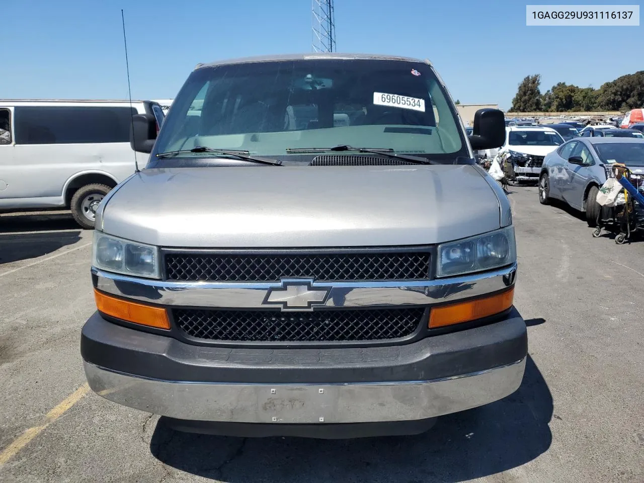 2003 Chevrolet Express G2500 VIN: 1GAGG29U931116137 Lot: 69605534