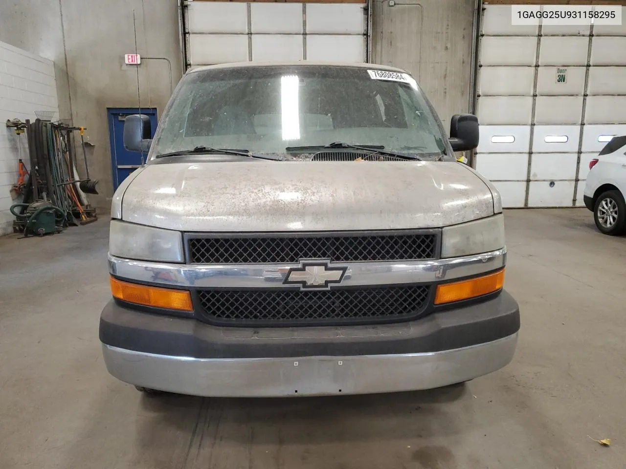 2003 Chevrolet Express G2500 VIN: 1GAGG25U931158295 Lot: 76808584