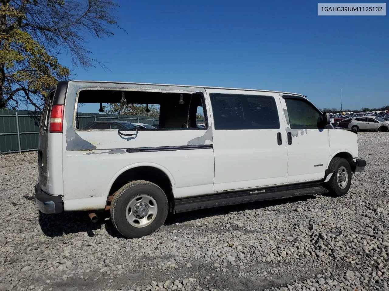 2004 Chevrolet Express G3500 VIN: 1GAHG39U641125132 Lot: 74329354