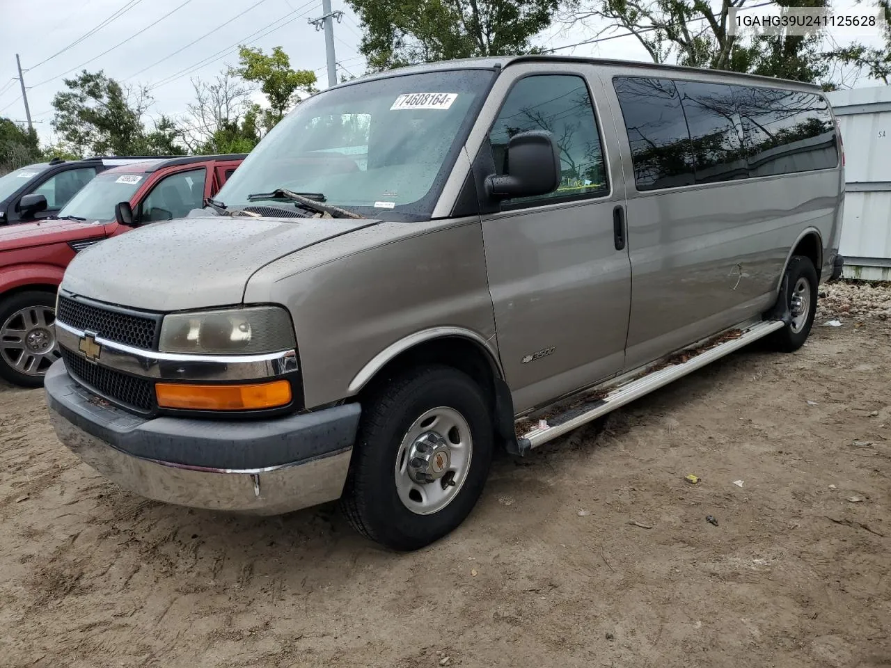 1GAHG39U241125628 2004 Chevrolet Express G3500