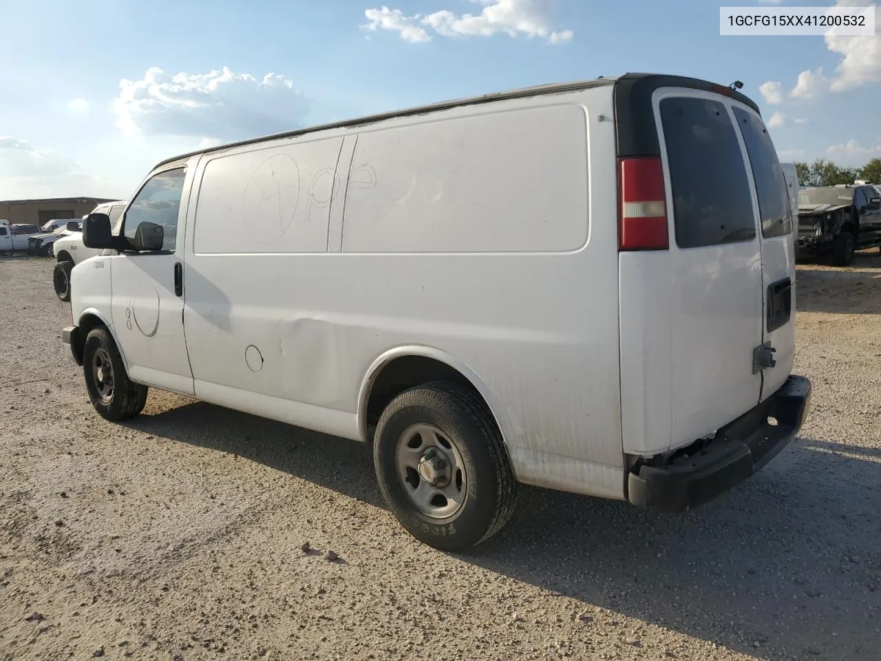 2004 Chevrolet Express G1500 VIN: 1GCFG15XX41200532 Lot: 74710884