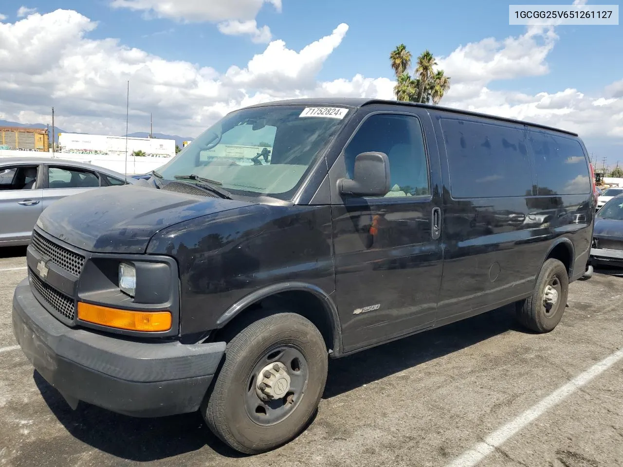 2005 Chevrolet Express G2500 VIN: 1GCGG25V651261127 Lot: 71752824