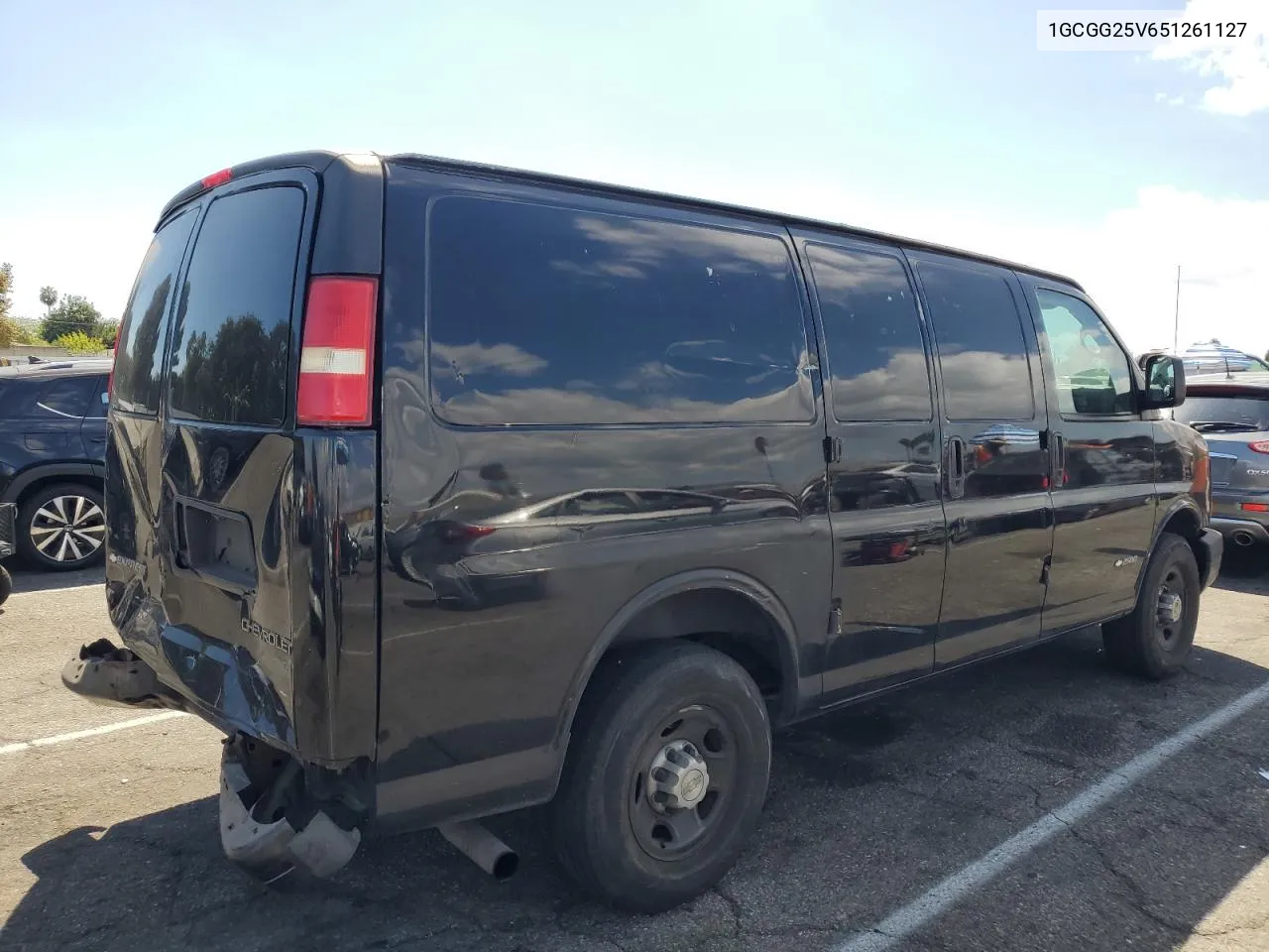 2005 Chevrolet Express G2500 VIN: 1GCGG25V651261127 Lot: 71752824