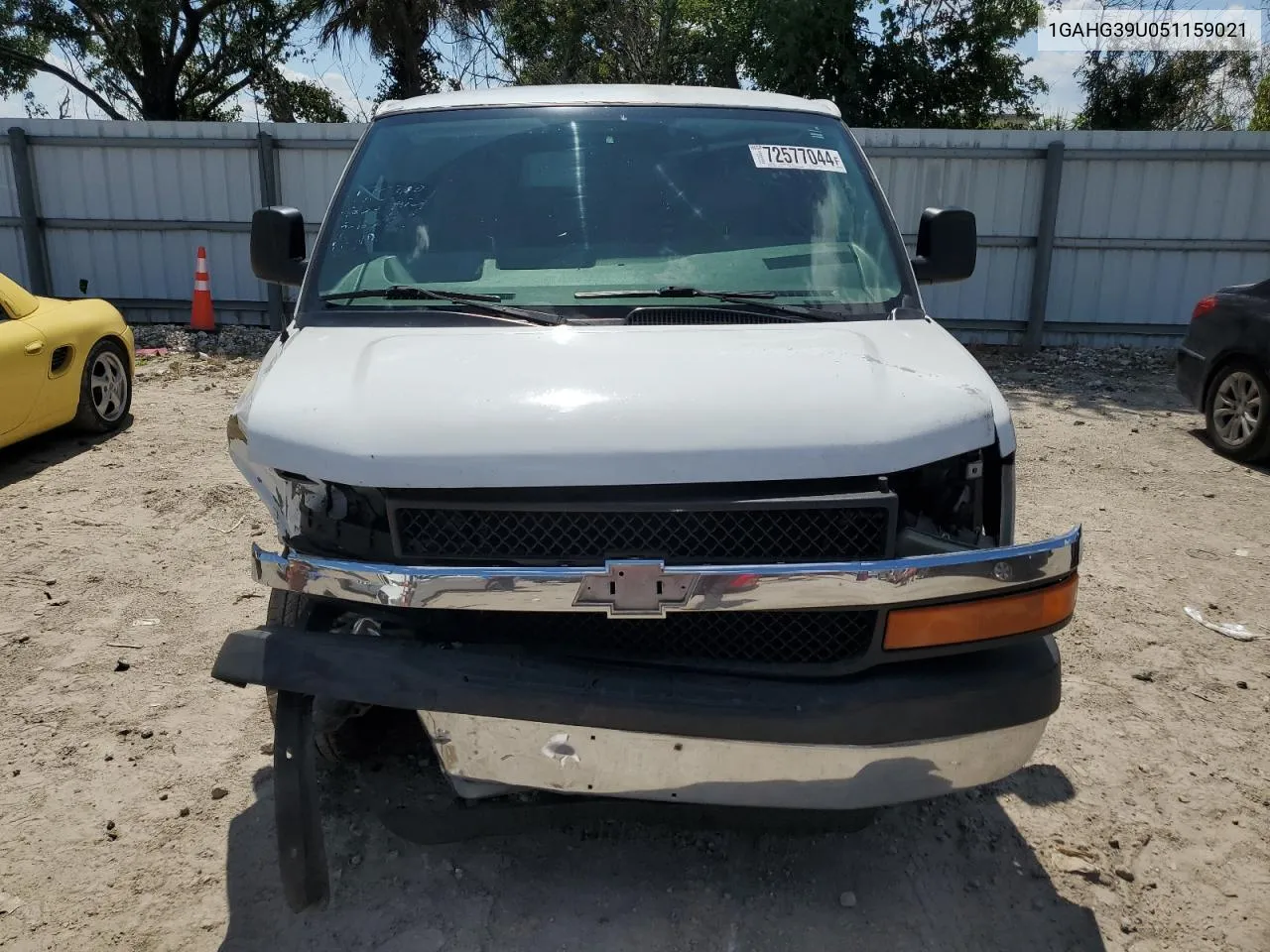 2005 Chevrolet Express G3500 VIN: 1GAHG39U051159021 Lot: 72577044