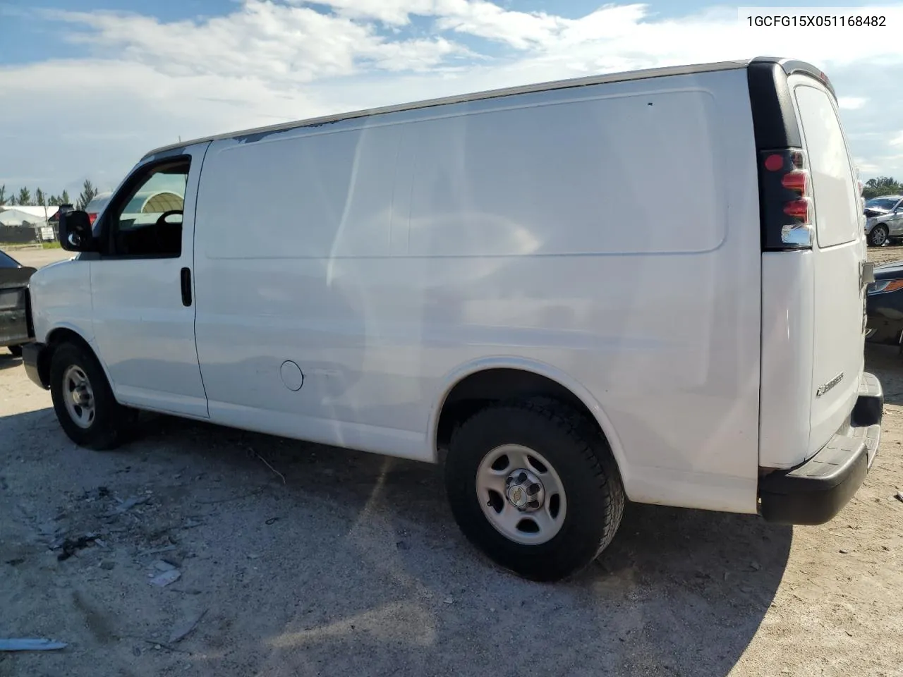 2005 Chevrolet Express G1500 VIN: 1GCFG15X051168482 Lot: 73204994