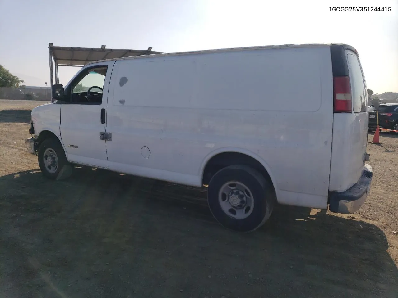 2005 Chevrolet Express G2500 VIN: 1GCGG25V351244415 Lot: 74012234