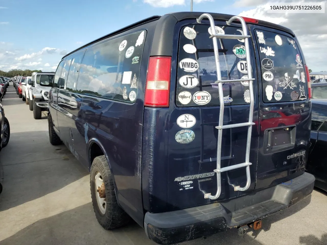 2005 Chevrolet Express G3500 VIN: 1GAHG39U751226505 Lot: 75131424