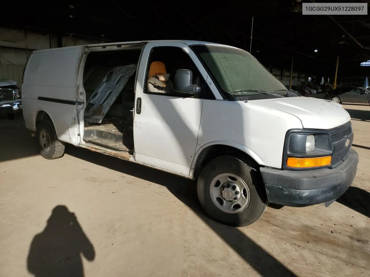 2005 Chevrolet Express G2500 VIN: 1GCGG29UX51228097 Lot: 75652004