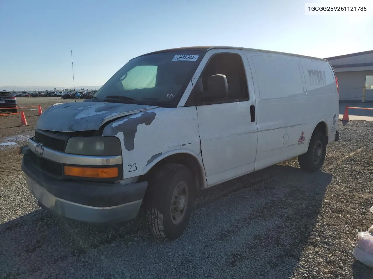 2006 Chevrolet Express G2500 VIN: 1GCGG25V261121786 Lot: 73692344