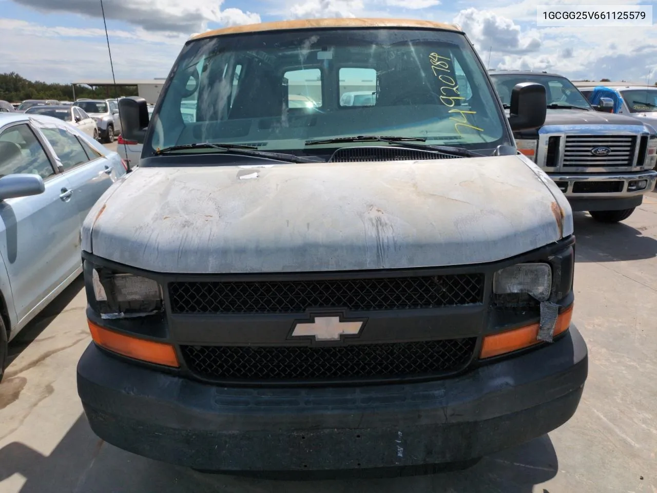 1GCGG25V661125579 2006 Chevrolet Express G2500