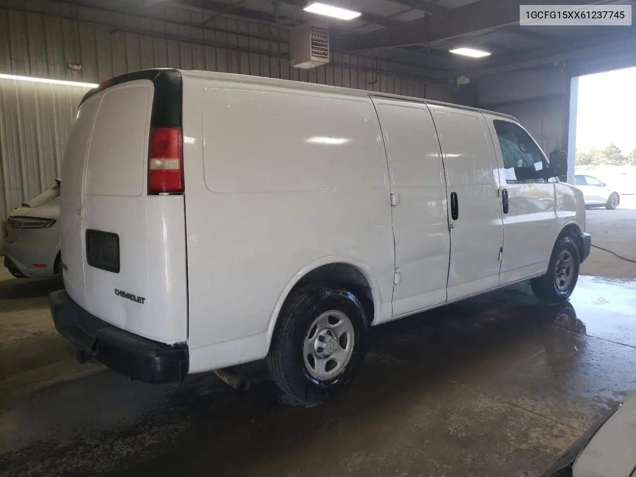 2006 Chevrolet Express G1500 VIN: 1GCFG15XX61237745 Lot: 75447114