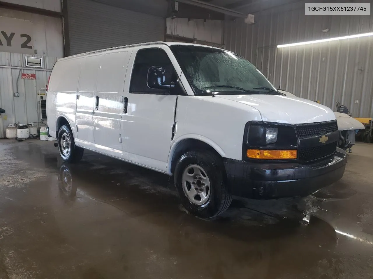 2006 Chevrolet Express G1500 VIN: 1GCFG15XX61237745 Lot: 75447114