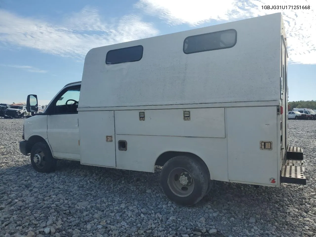 2007 Chevrolet Express G3500 VIN: 1GBJG31U171251668 Lot: 69102554