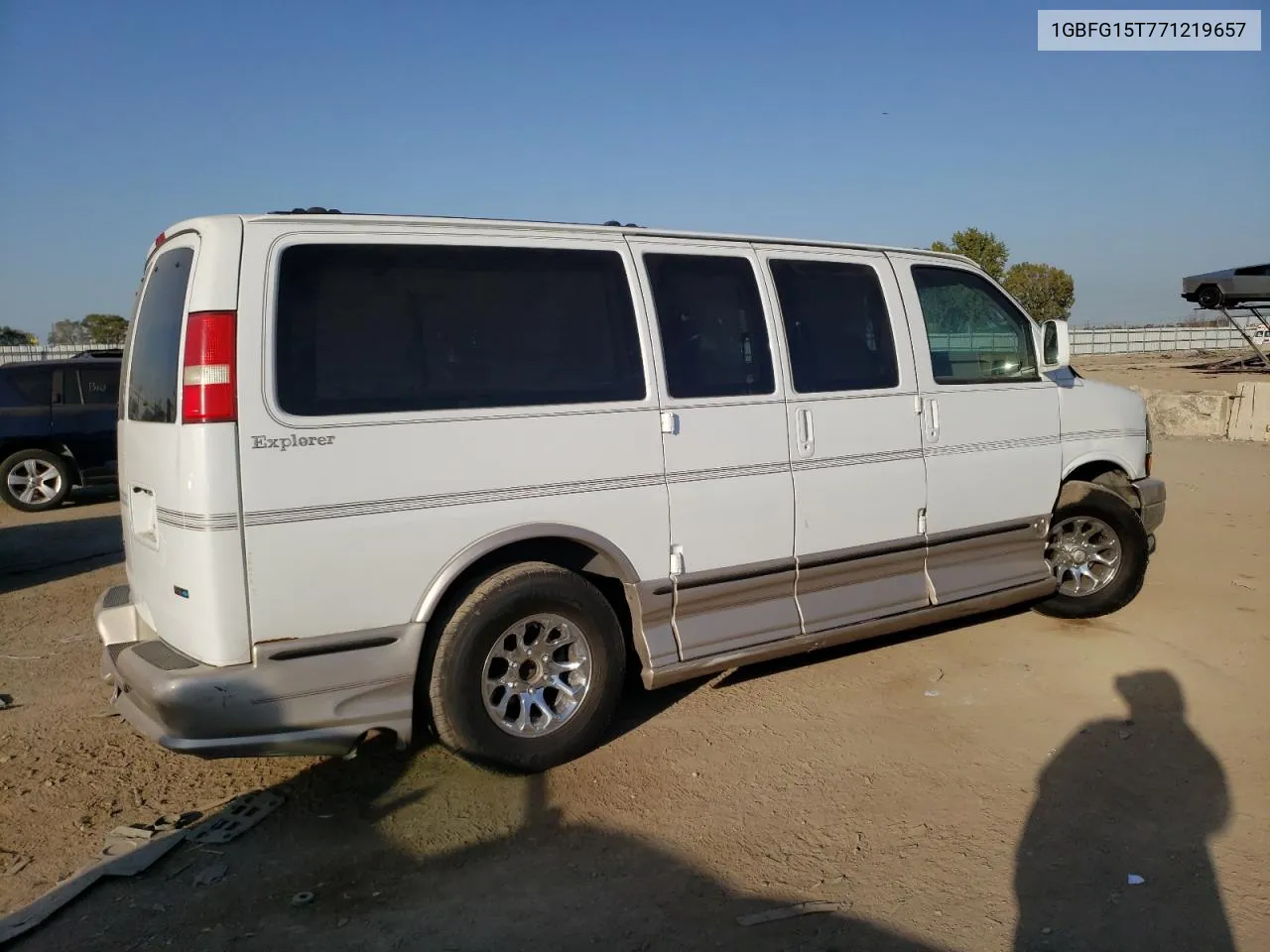 2007 Chevrolet Express G1500 VIN: 1GBFG15T771219657 Lot: 75216914