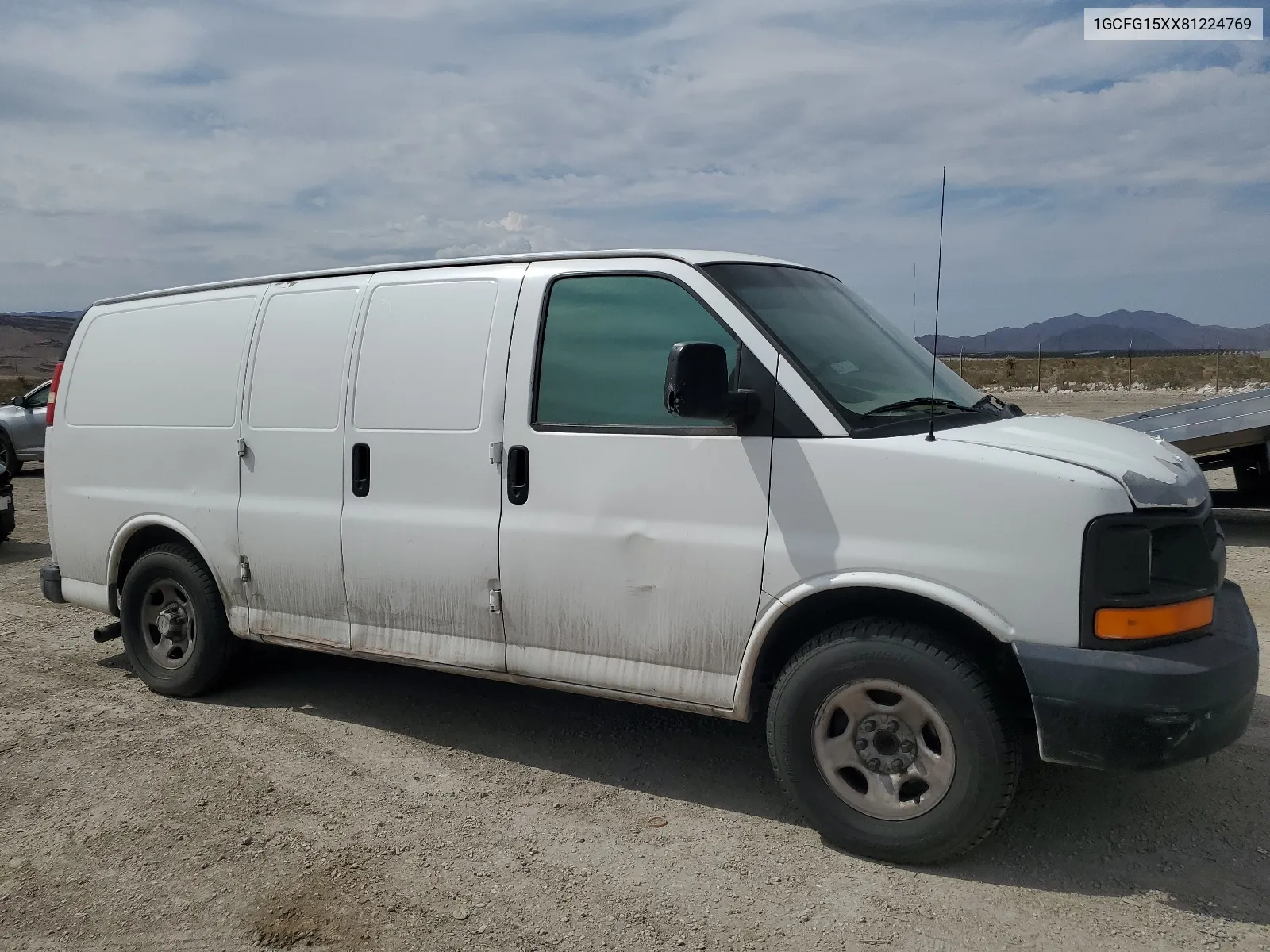 1GCFG15XX81224769 2008 Chevrolet Express G1500