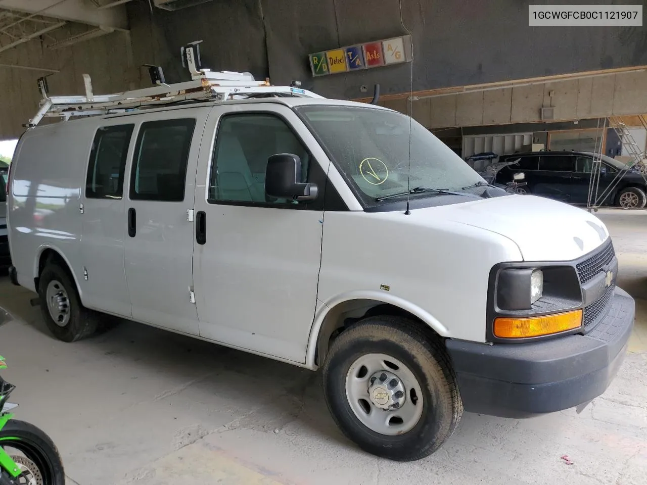 1GCWGFCB0C1121907 2012 Chevrolet Express G2500