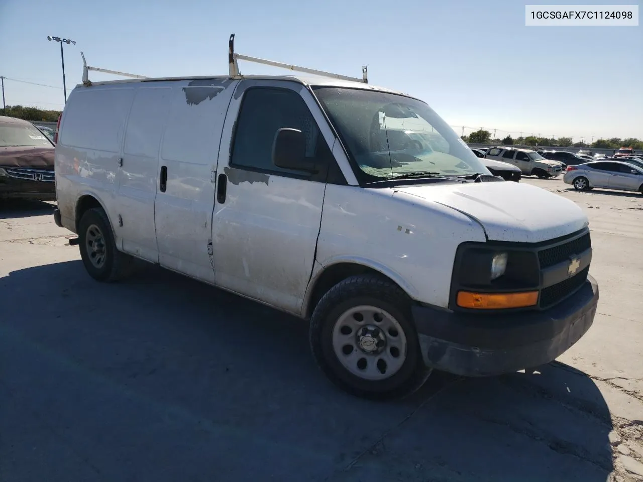 1GCSGAFX7C1124098 2012 Chevrolet Express G1500