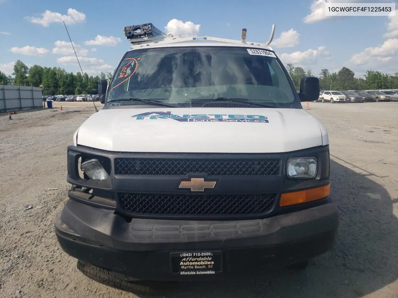 1GCWGFCF4F1225453 2015 Chevrolet Express G2500