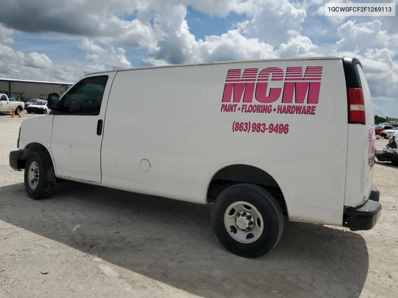 1GCWGFCF2F1269113 2015 Chevrolet Express G2500