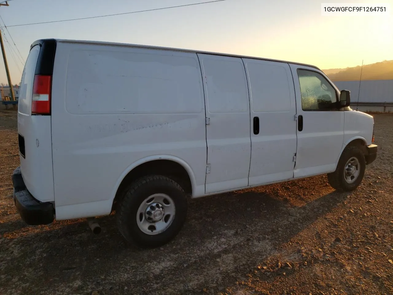 2015 Chevrolet Express G2500 VIN: 1GCWGFCF9F1264751 Lot: 74060474