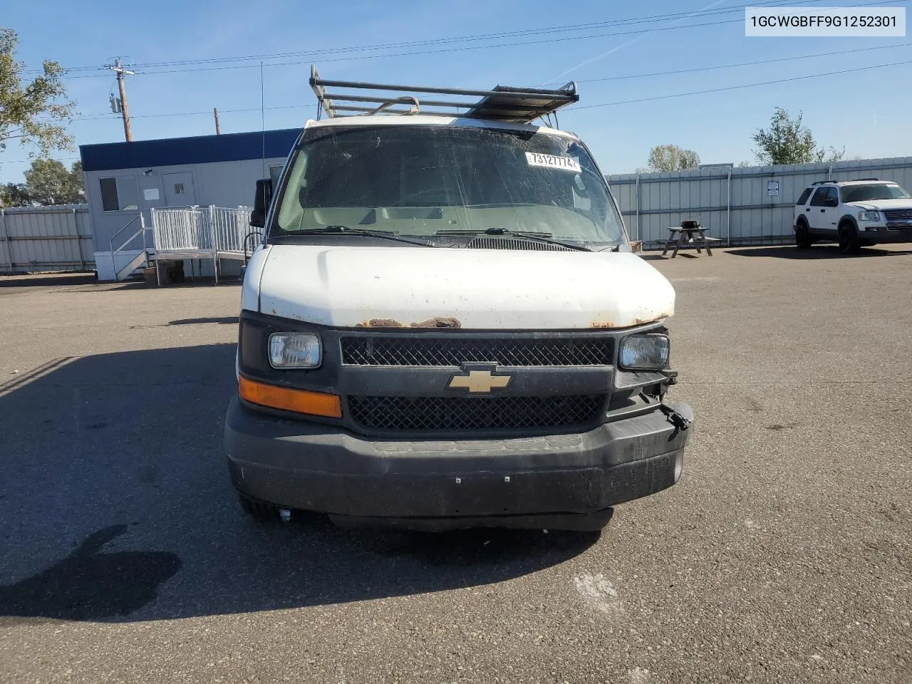 2016 Chevrolet Express G2500 VIN: 1GCWGBFF9G1252301 Lot: 73127774