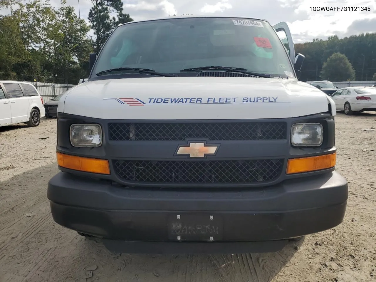 1GCWGAFF7G1121345 2016 Chevrolet Express G2500