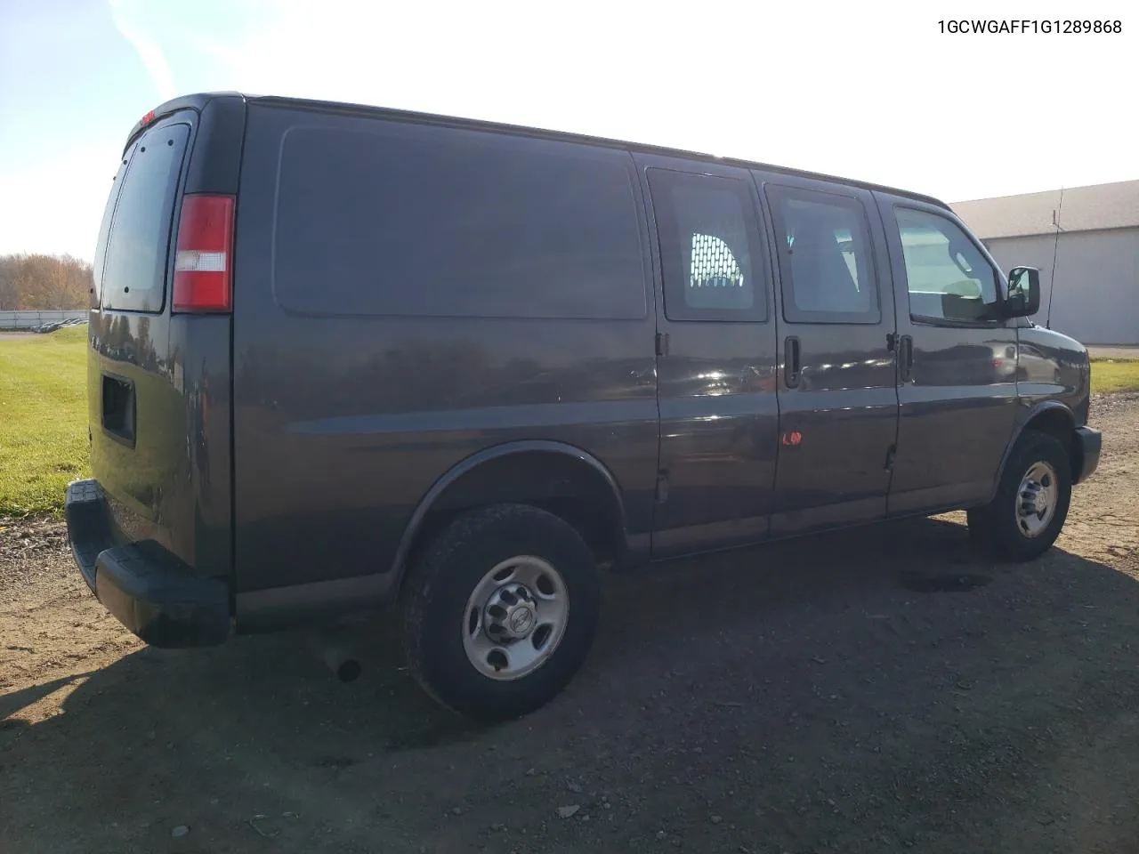 1GCWGAFF1G1289868 2016 Chevrolet Express G2500