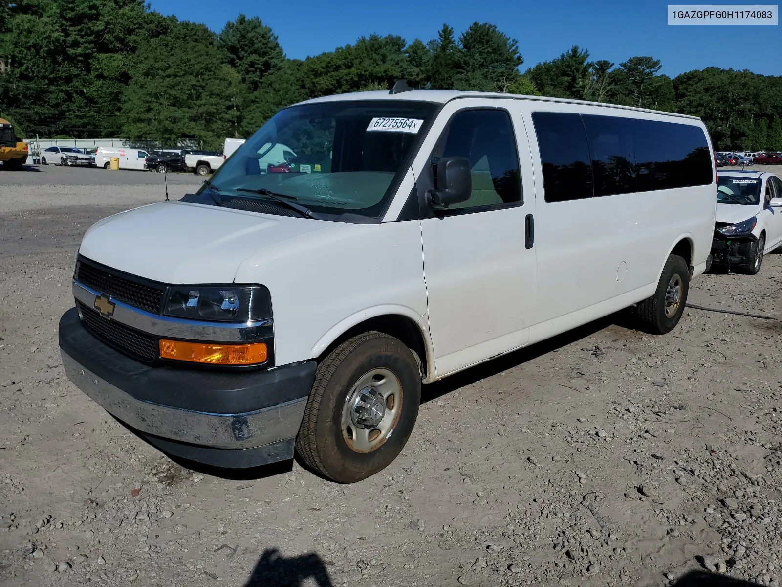 1GAZGPFG0H1174083 2017 Chevrolet Express G3500 Lt