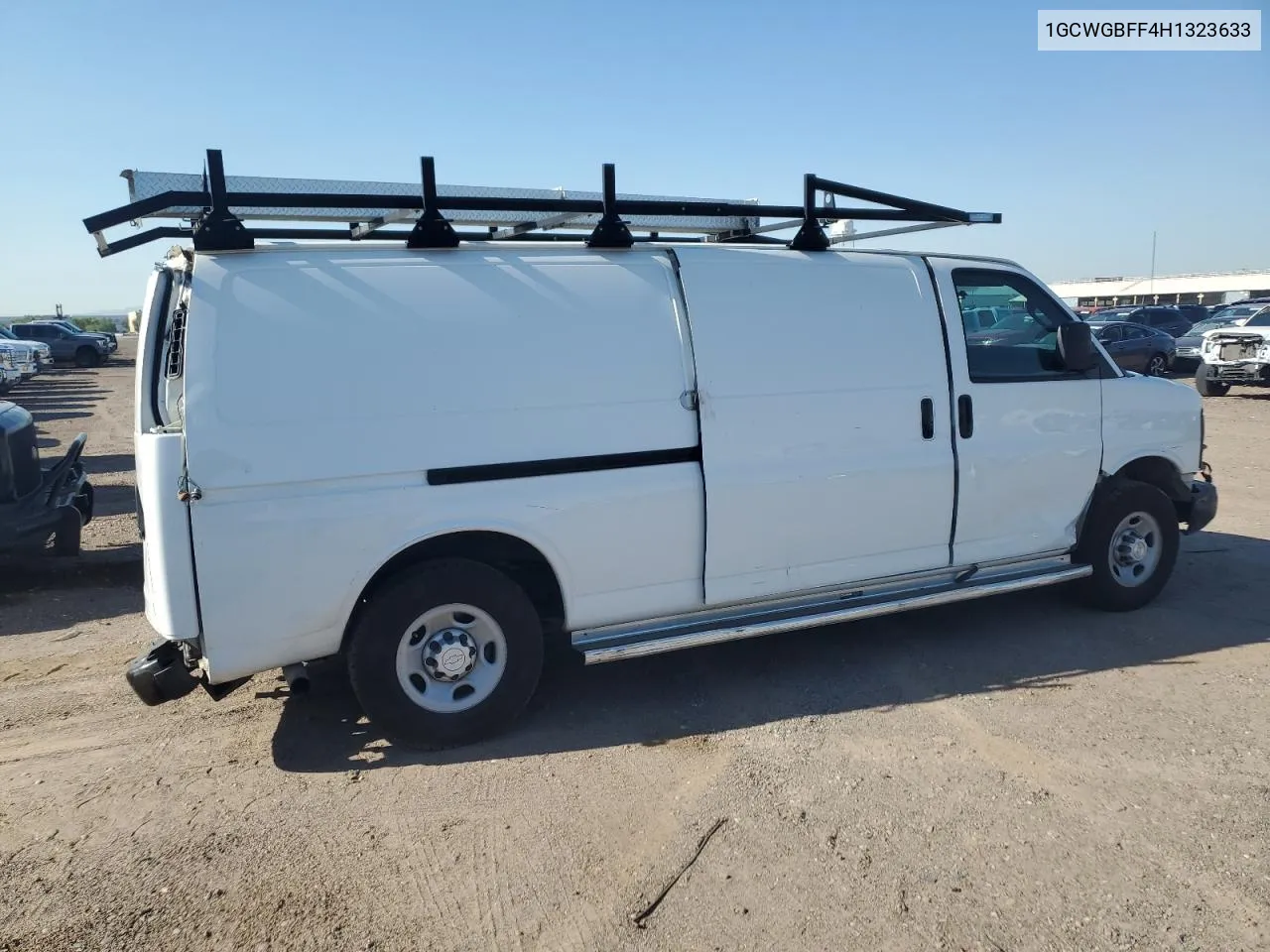 1GCWGBFF4H1323633 2017 Chevrolet Express G2500