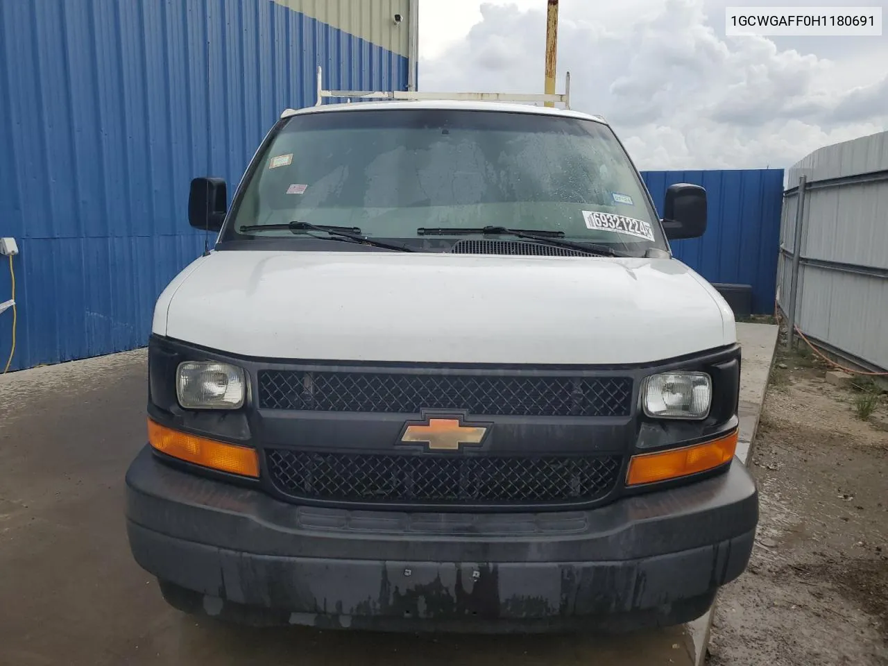 1GCWGAFF0H1180691 2017 Chevrolet Express G2500