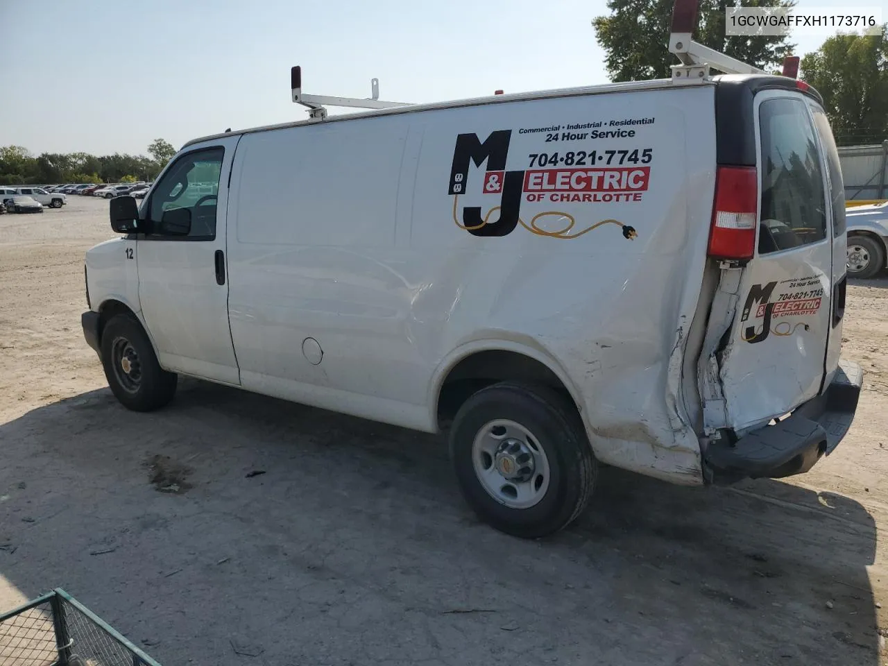 1GCWGAFFXH1173716 2017 Chevrolet Express G2500