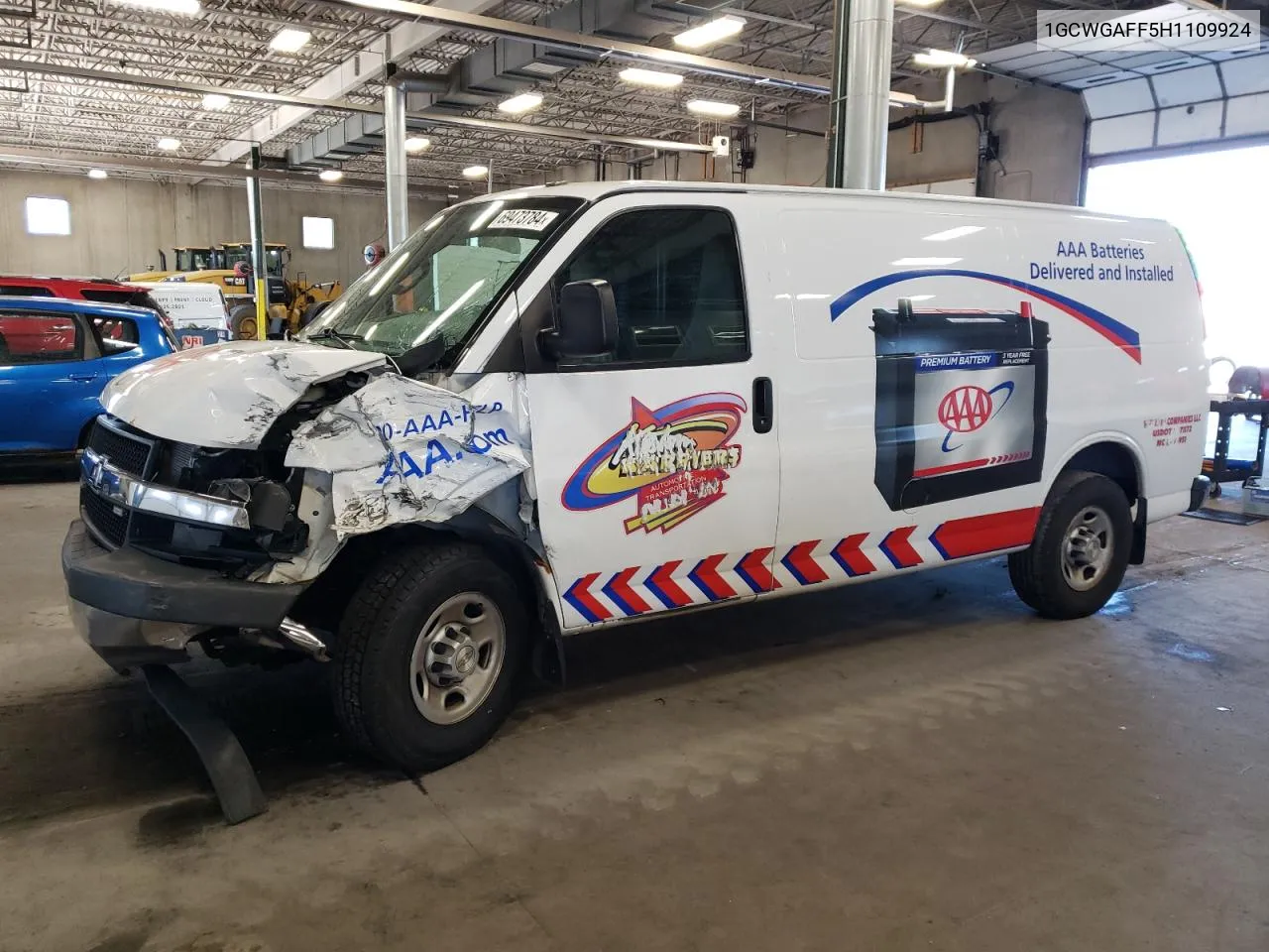 2017 Chevrolet Express G2500 VIN: 1GCWGAFF5H1109924 Lot: 75813644