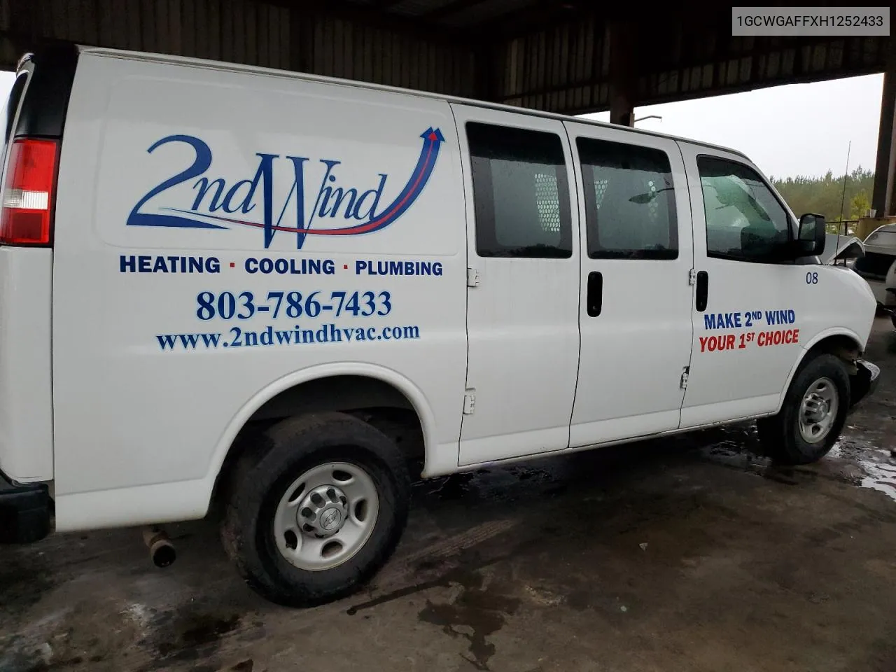 1GCWGAFFXH1252433 2017 Chevrolet Express G2500