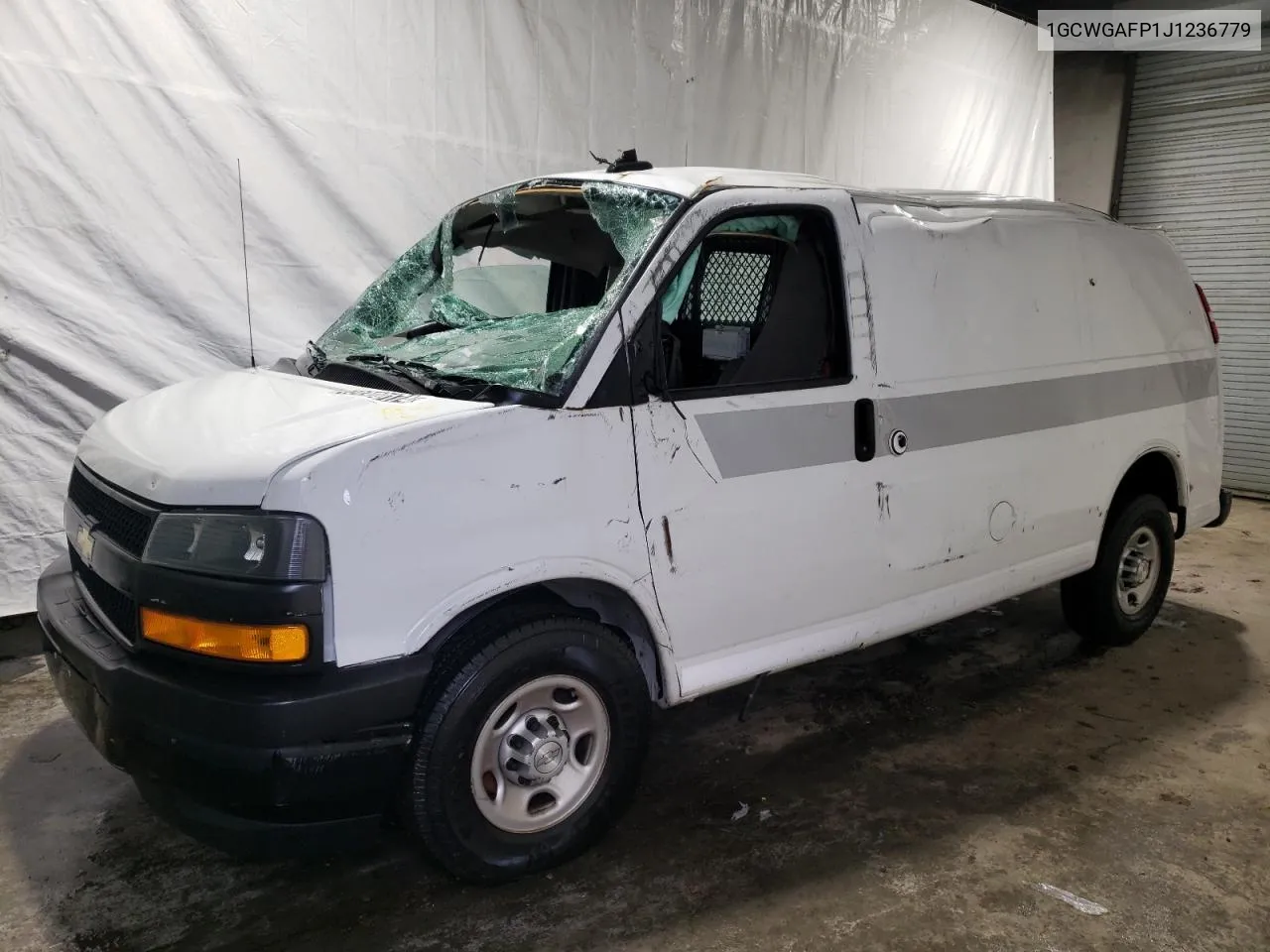 2018 Chevrolet Express G2500 VIN: 1GCWGAFP1J1236779 Lot: 40300174