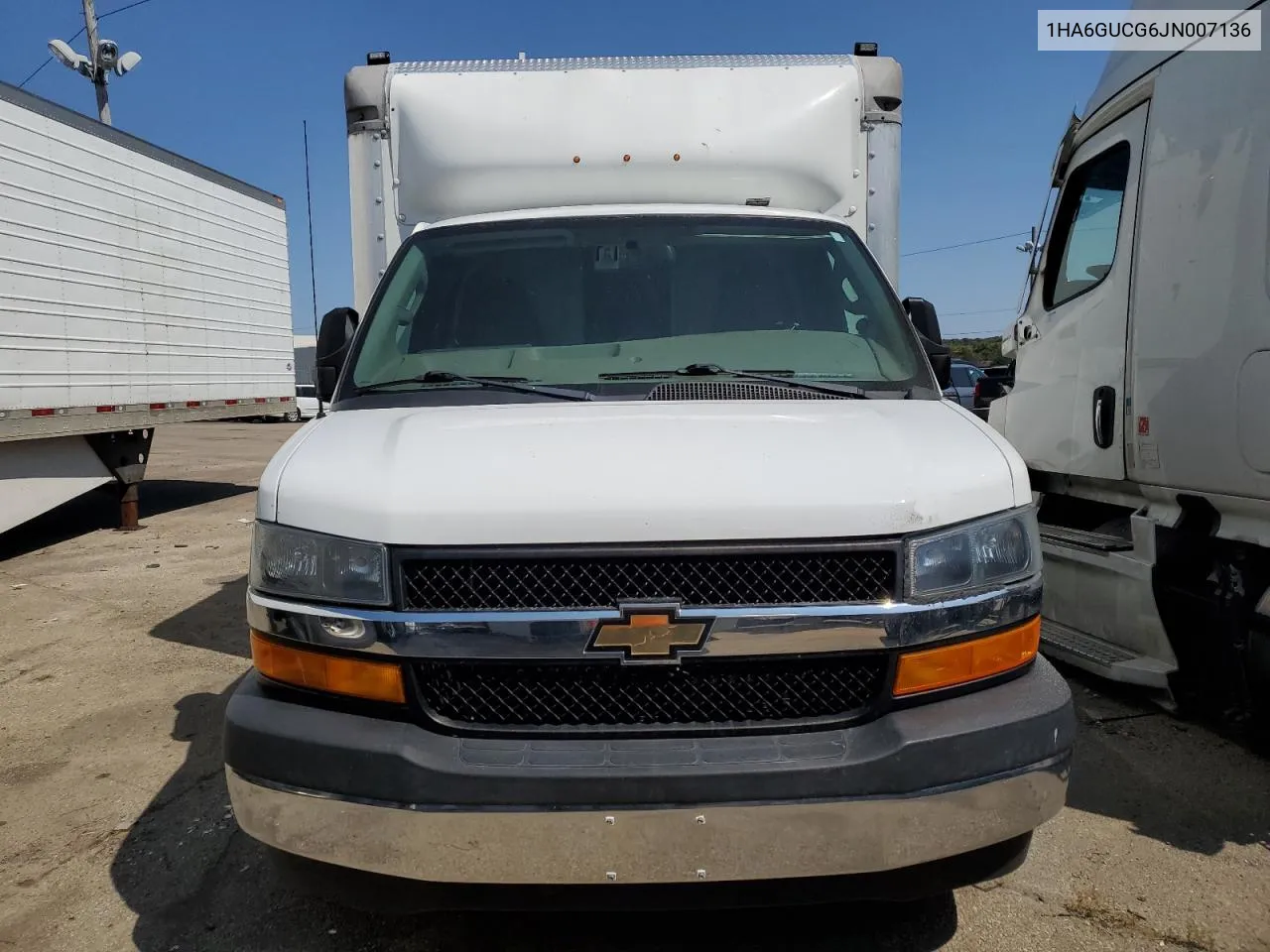 1HA6GUCG6JN007136 2018 Chevrolet Express G4500