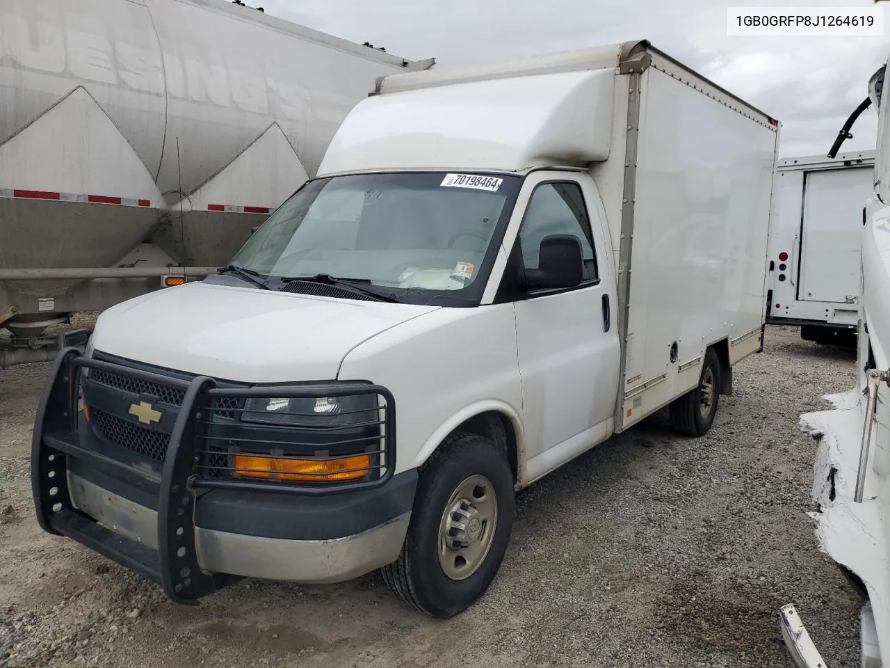 1GB0GRFP8J1264619 2018 Chevrolet Express G3500