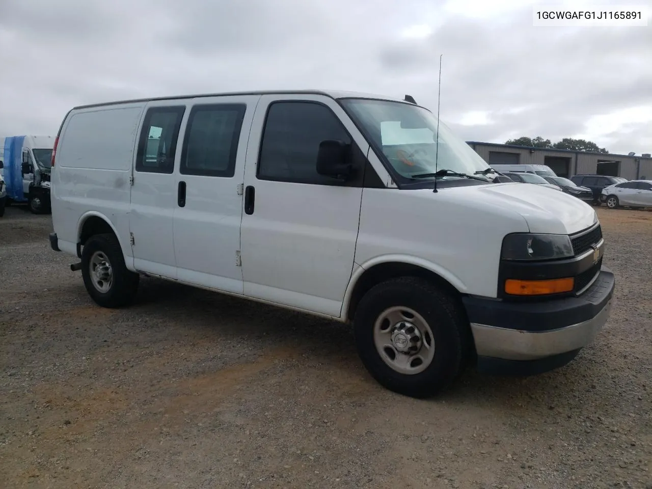 2018 Chevrolet Express G2500 VIN: 1GCWGAFG1J1165891 Lot: 70437054