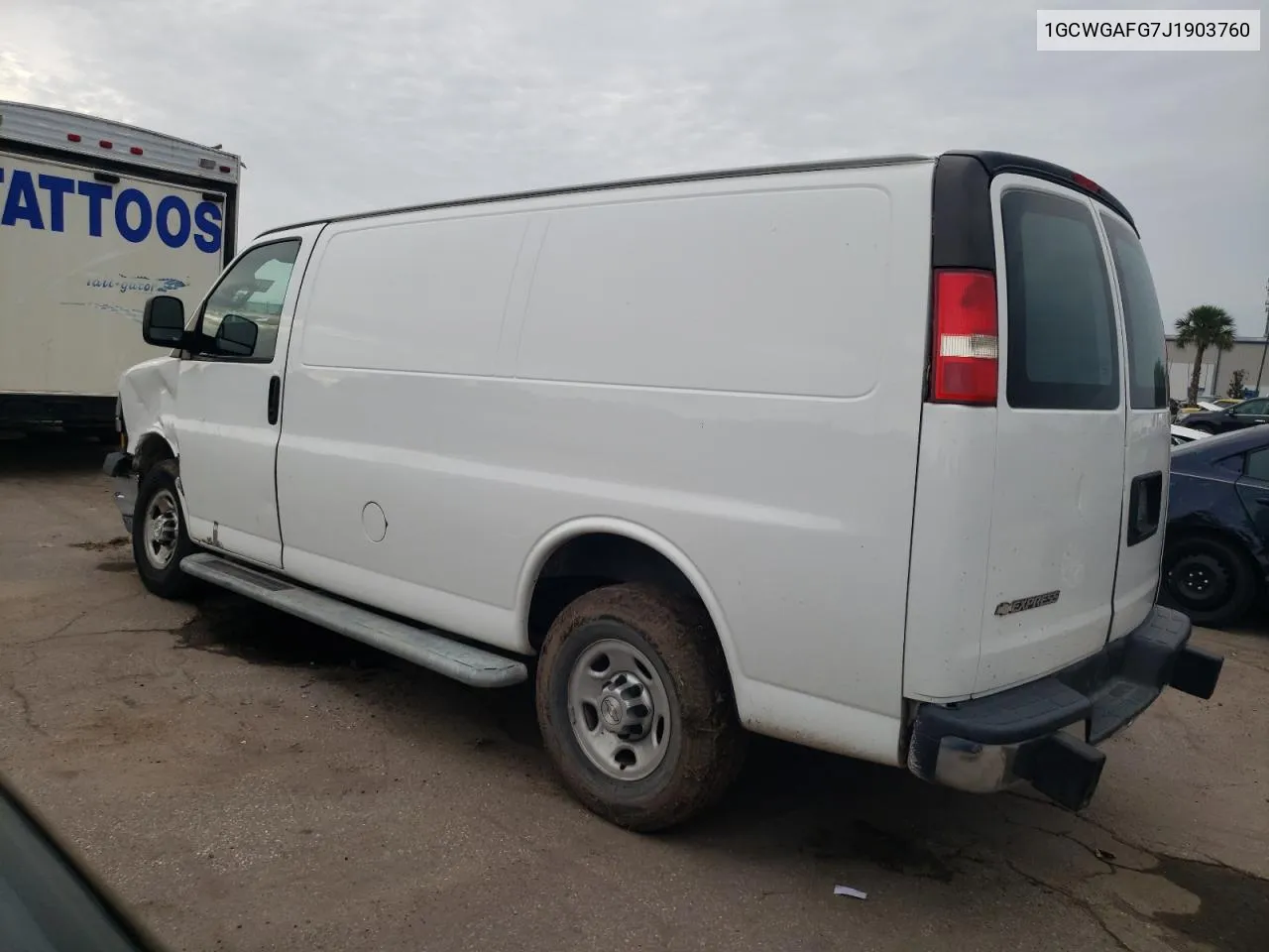 1GCWGAFG7J1903760 2018 Chevrolet Express G2500