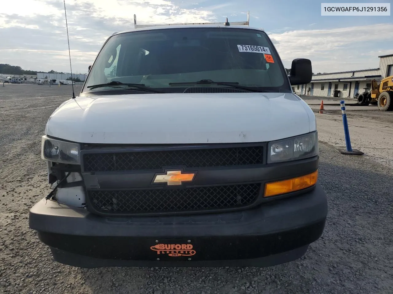 1GCWGAFP6J1291356 2018 Chevrolet Express G2500