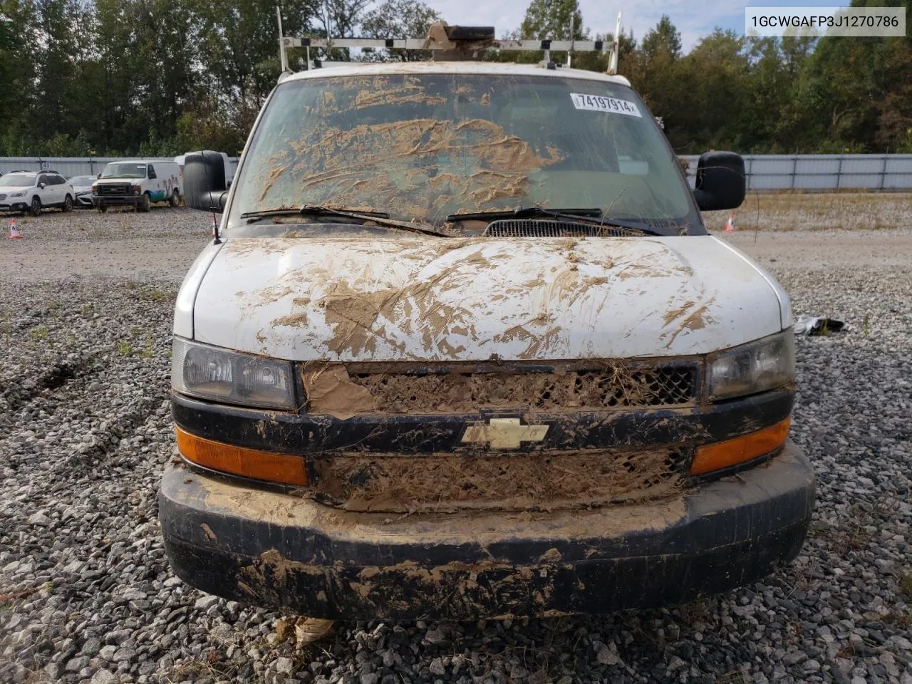 2018 Chevrolet Express G2500 VIN: 1GCWGAFP3J1270786 Lot: 74197914