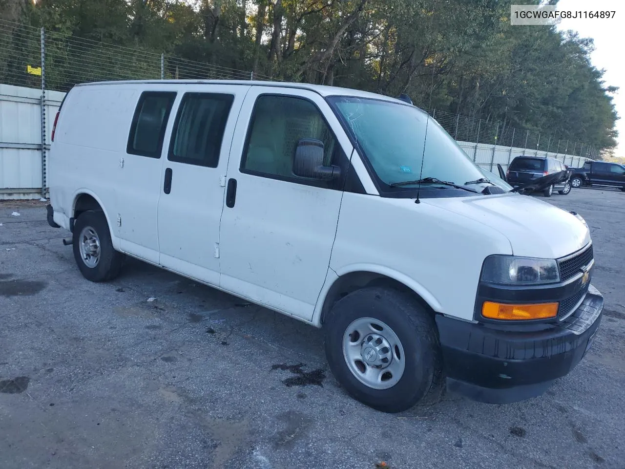 2018 Chevrolet Express G2500 VIN: 1GCWGAFG8J1164897 Lot: 75719934