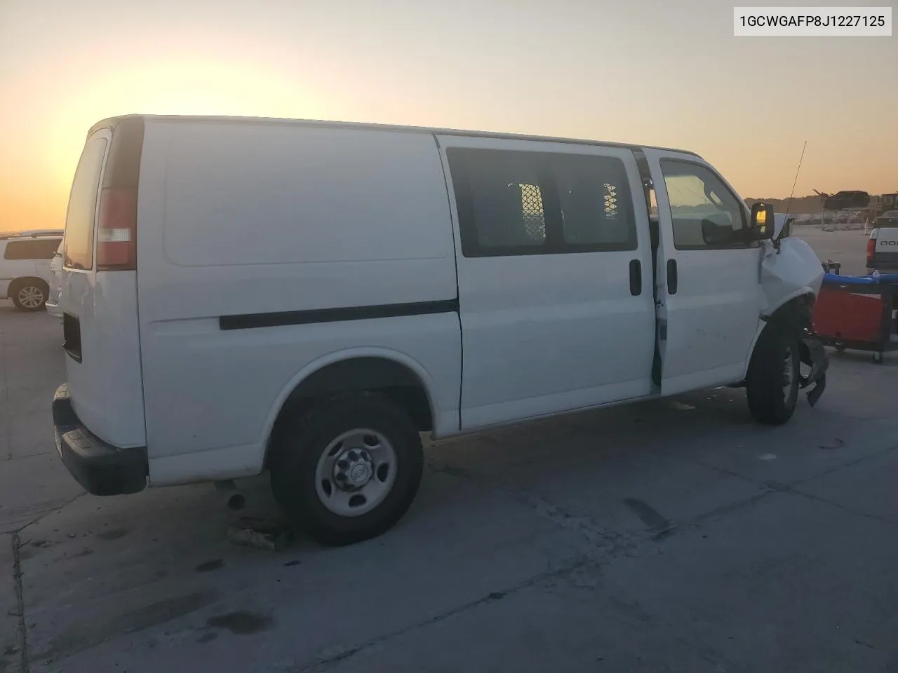 2018 Chevrolet Express G2500 VIN: 1GCWGAFP8J1227125 Lot: 76079814