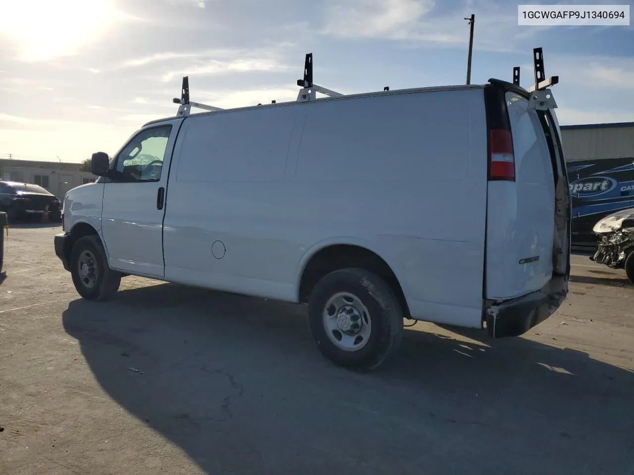 2018 Chevrolet Express G2500 VIN: 1GCWGAFP9J1340694 Lot: 76314384