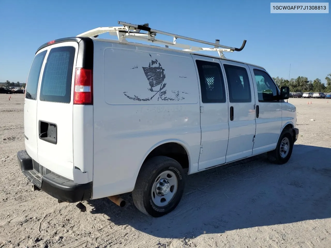 1GCWGAFP7J1308813 2018 Chevrolet Express G2500