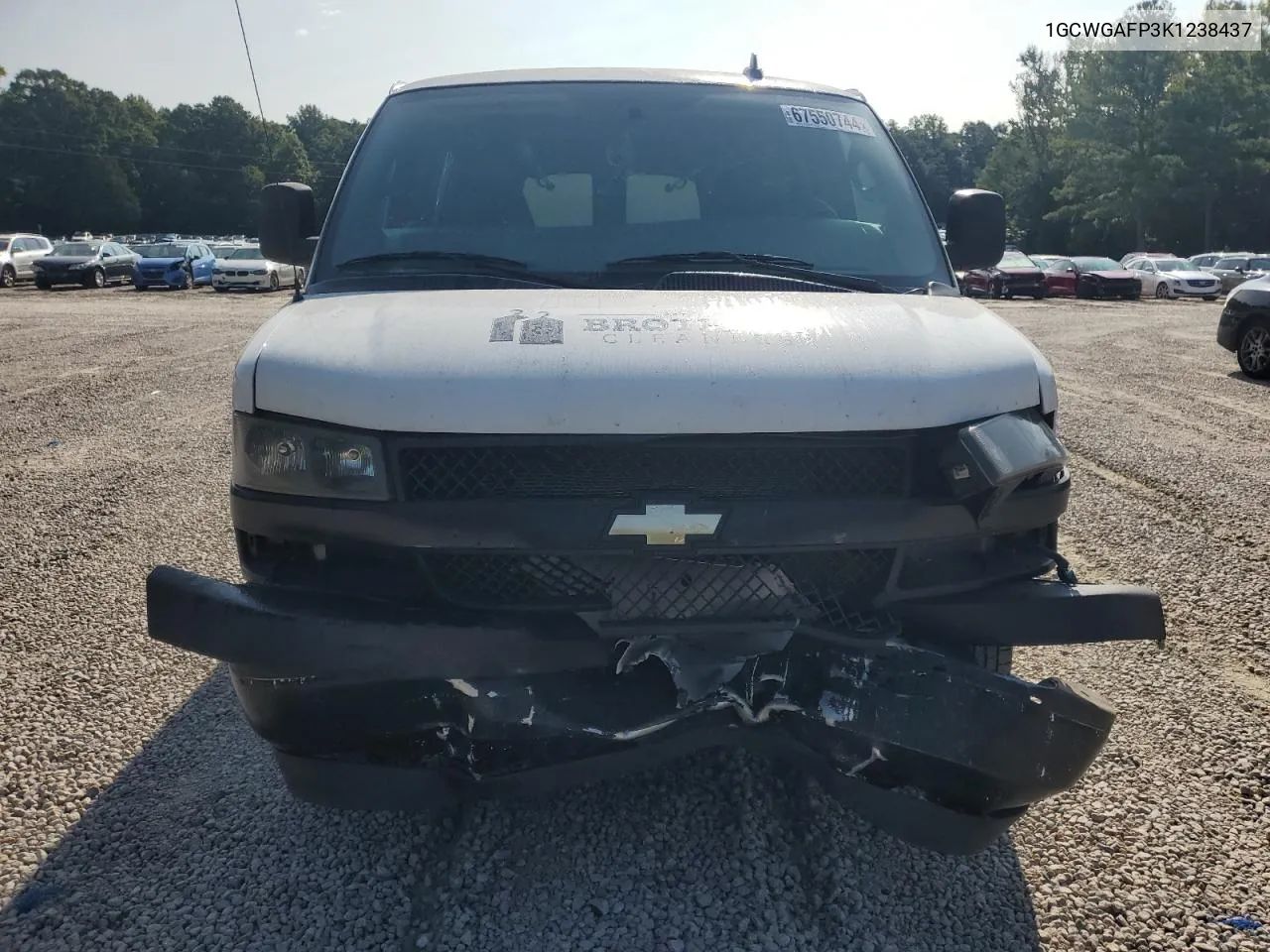 1GCWGAFP3K1238437 2019 Chevrolet Express G2500