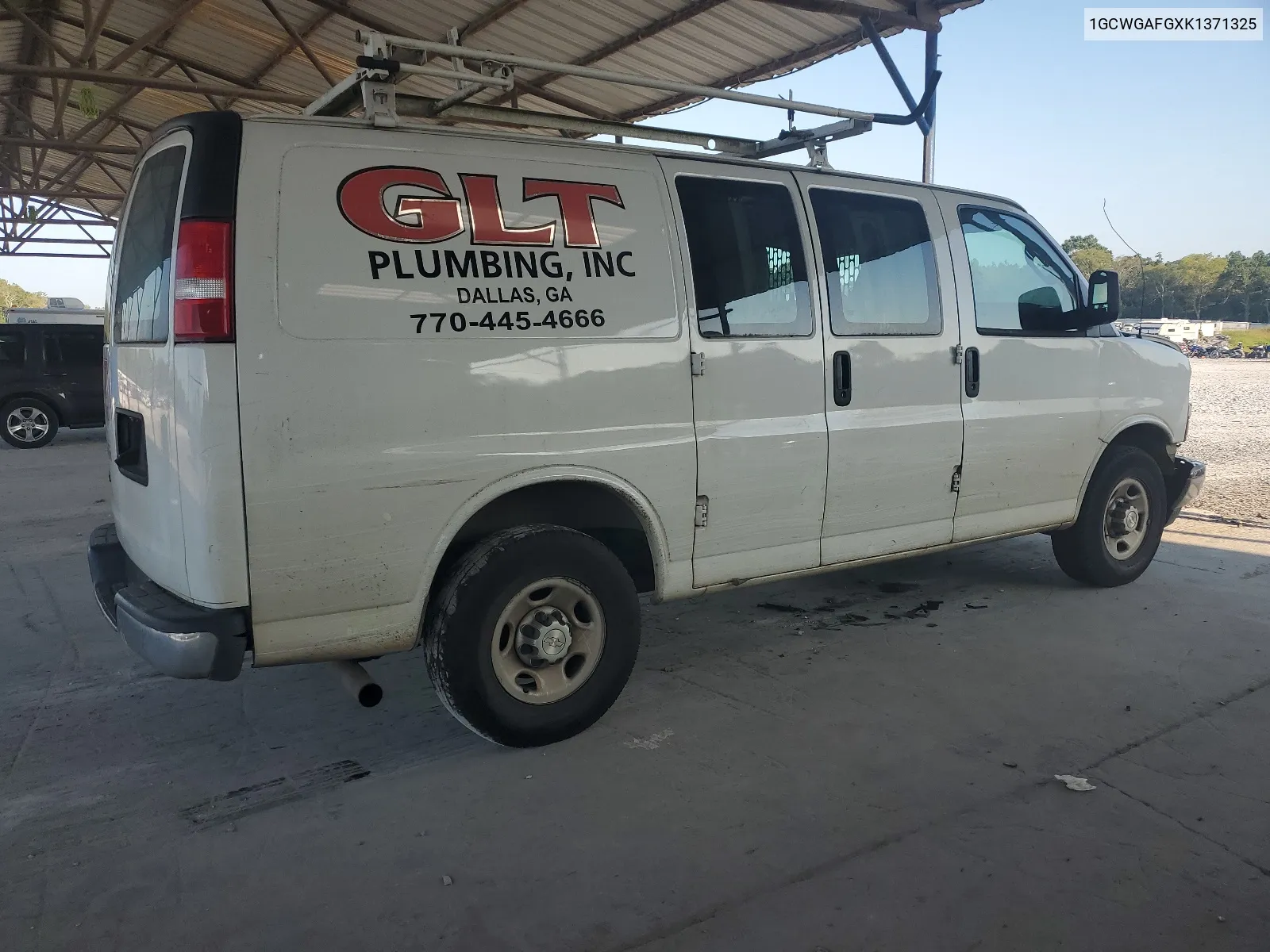 1GCWGAFGXK1371325 2019 Chevrolet Express G2500